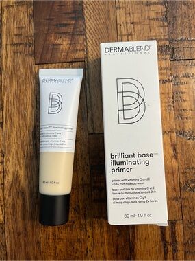 Dermablend Illuminating Primer - Cream/White Packaging
